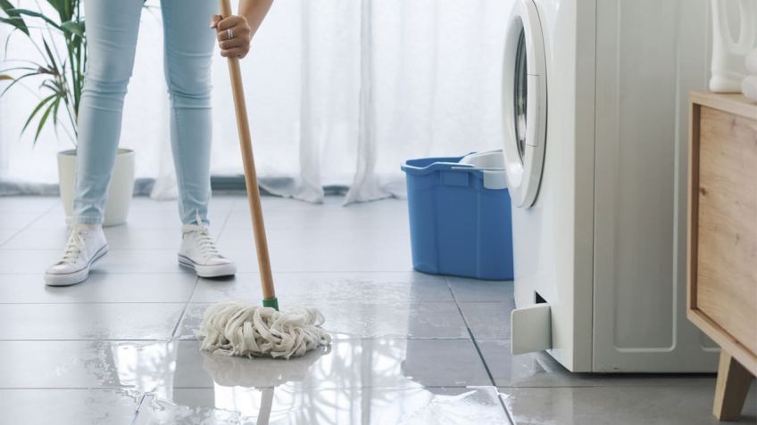 ¿Por qué mi lavadora carga agua pero la bota de inmediato?